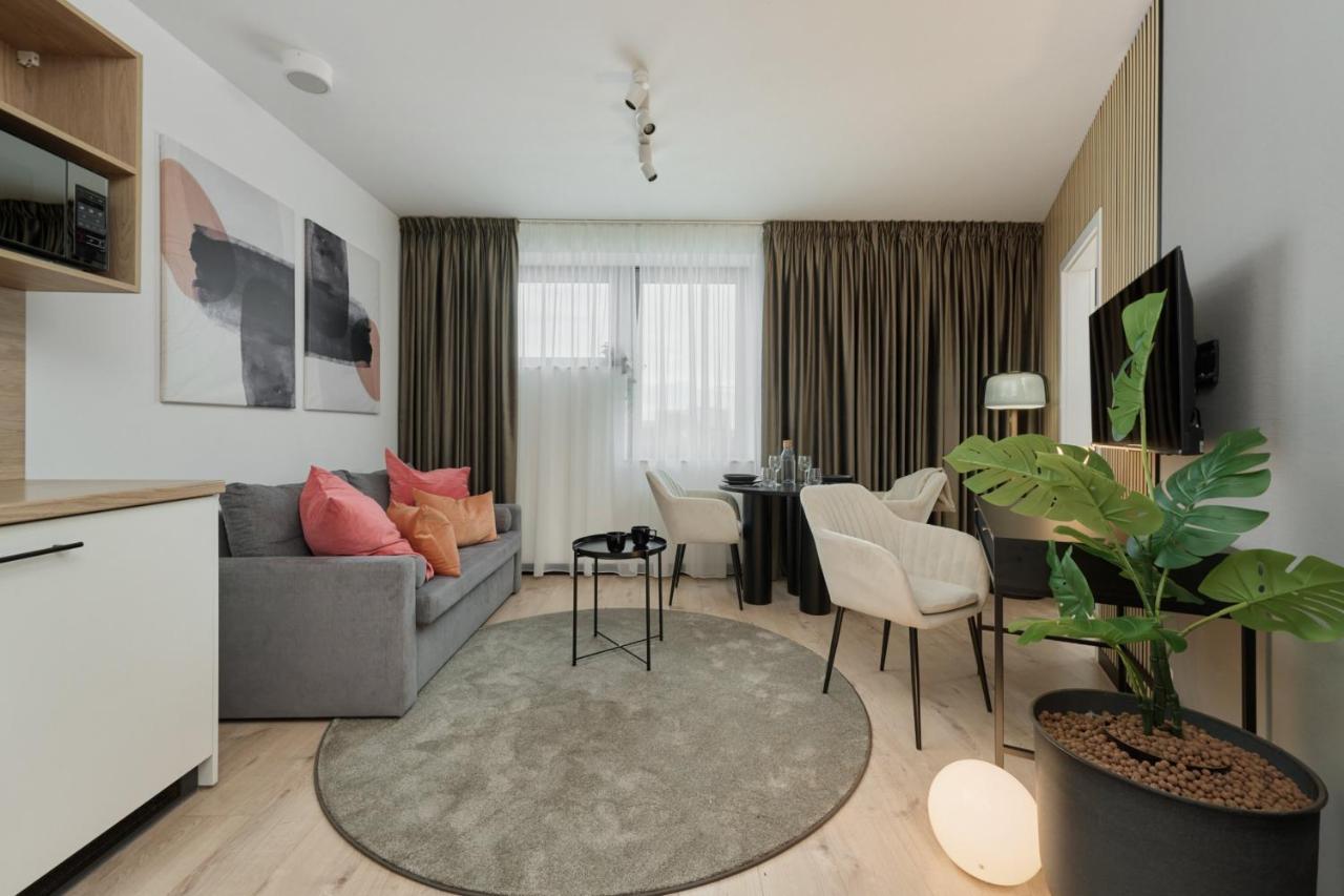 Wroclavia Apartments Dyrekcyjna By Noclegi Renters Wroclaw Exterior photo