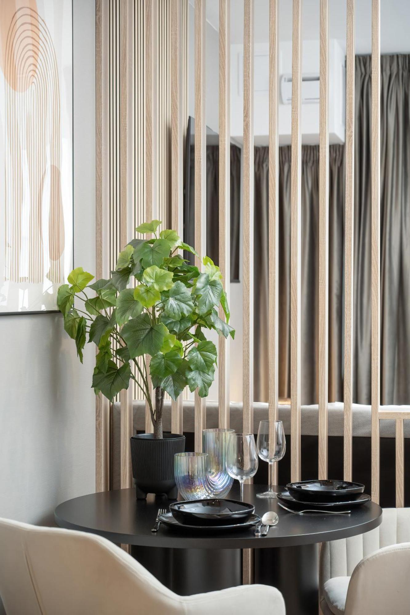 Wroclavia Apartments Dyrekcyjna By Noclegi Renters Wroclaw Exterior photo